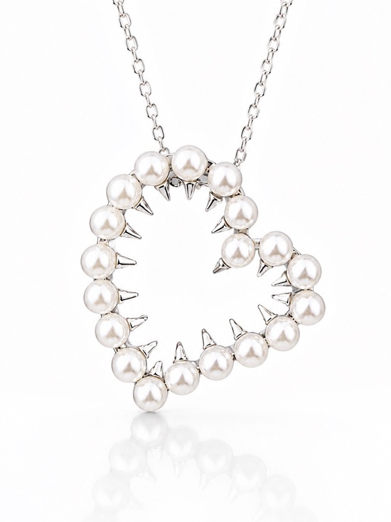 Jewelry - Love Hurts Pearl Heart Necklace